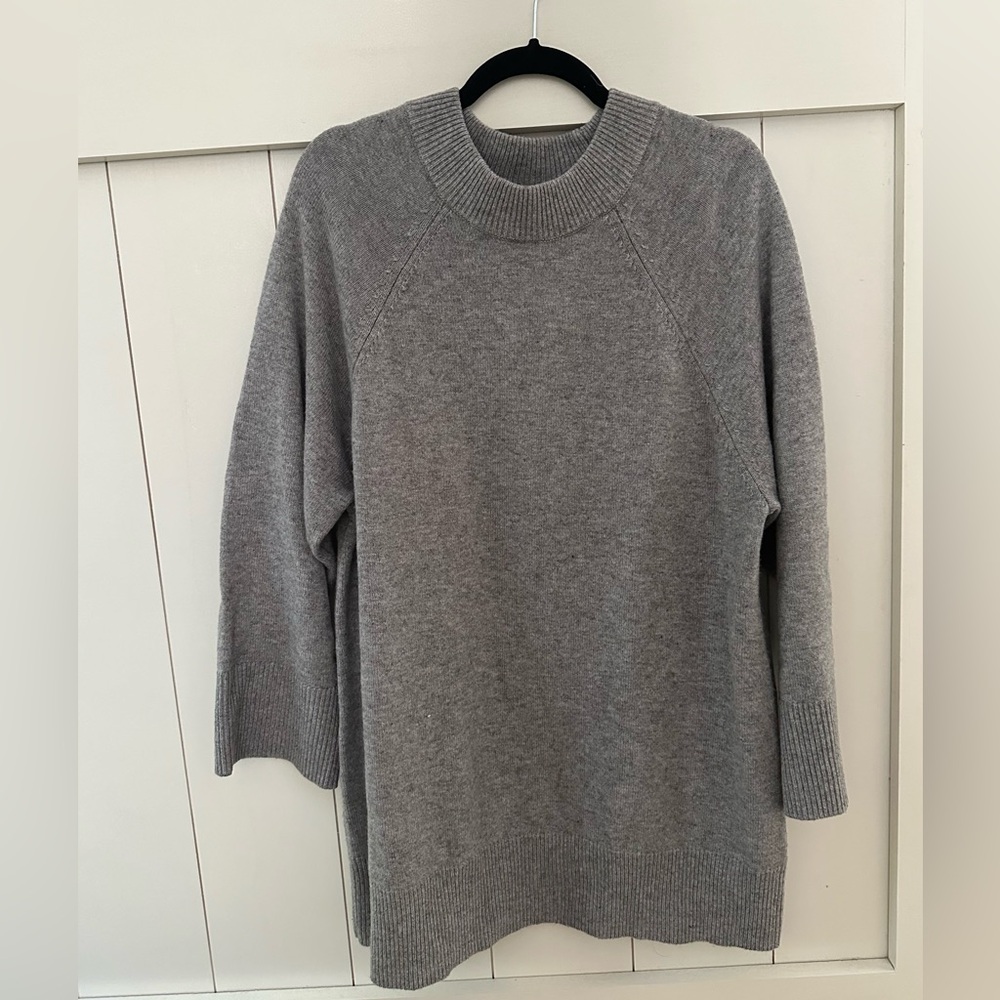 Weekend Stories Sweater